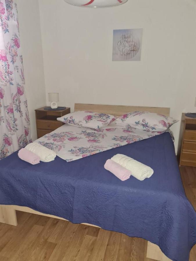 Apartments Triton Rogoznica  Luaran gambar