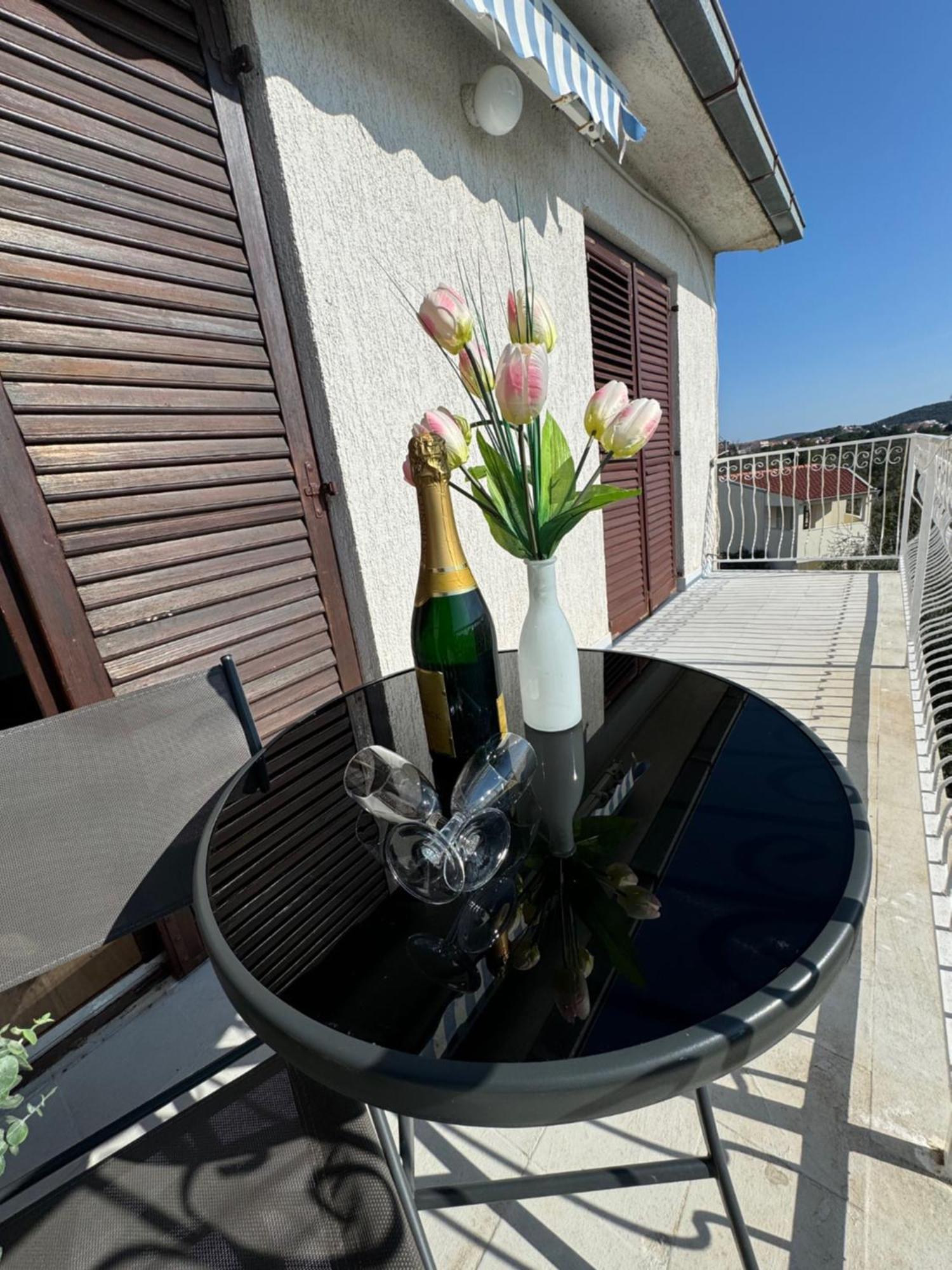 Apartments Triton Rogoznica  Luaran gambar
